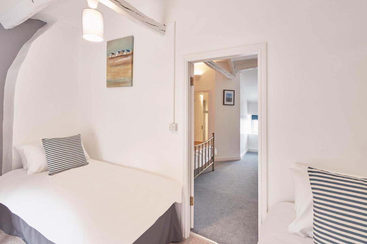 Host & Stay - Dove Grey, 25 West End Kirkbymoorside Kültér fotó