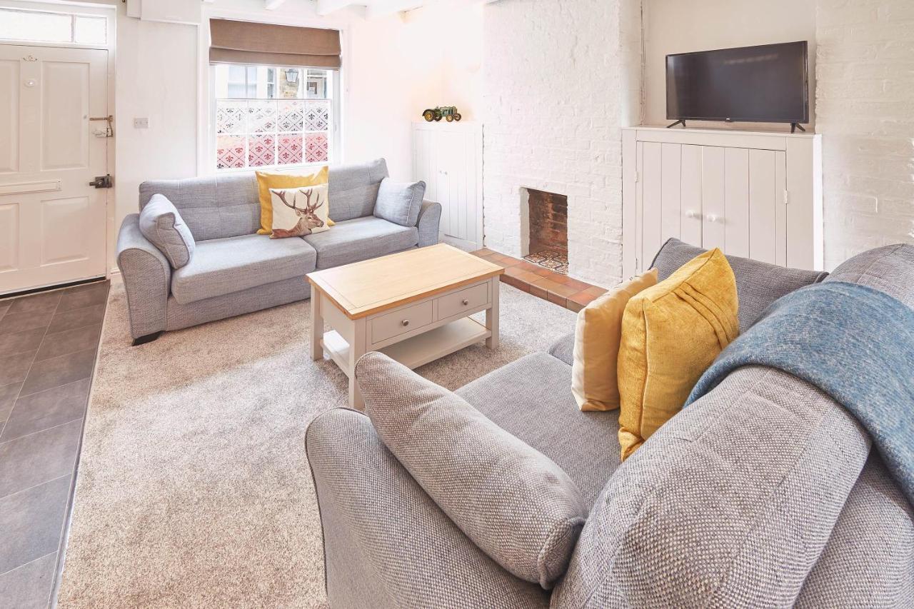 Host & Stay - Dove Grey, 25 West End Kirkbymoorside Kültér fotó